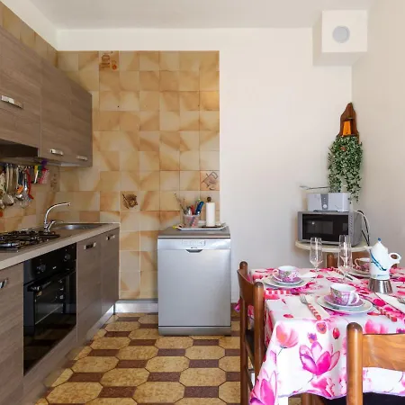 Pippo By Interhome Daire